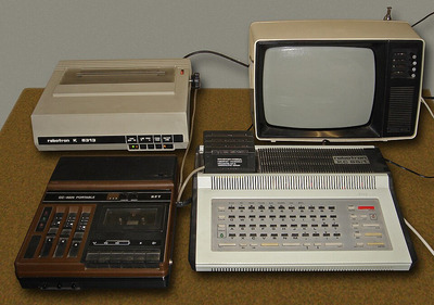 KC85-1_Arbeitsplatz_1a.jpg