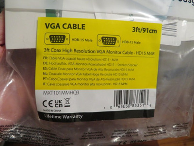 Thick_91cm_VGA_cable_2.JPG