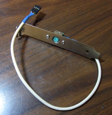 Custom_PS2_slot_cover_cable_1.jpg