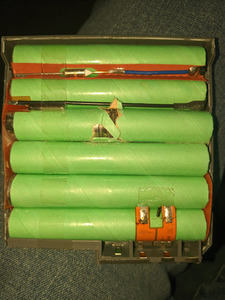 4401 Battery Pack Blown Cell.jpg