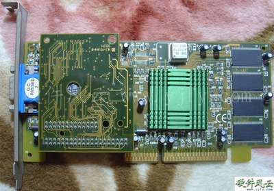 VGA-i740A_8SDJ.jpg
