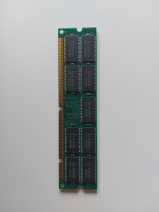 128mb edo dimm side2.jpg