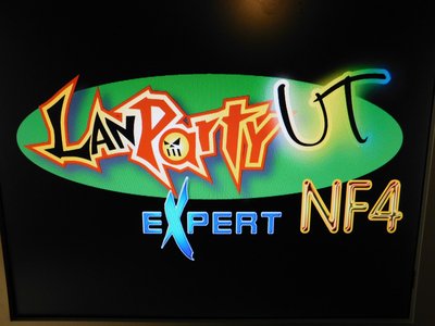 DFI nForce4 SLI Lanparty UT Expert splash screen .jpg