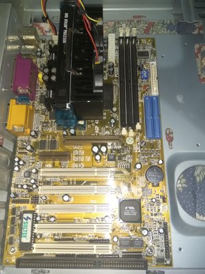 mobo_CPU.jpg