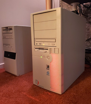 Pentium 200MMX Case.jpg