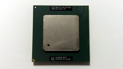 Intel Pentium III 1000B (B).jpg