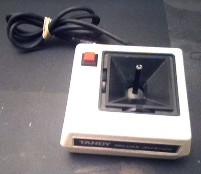 Tandy_Joystick_03.jpg