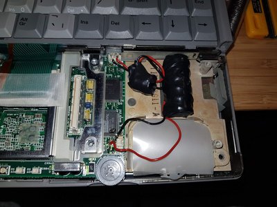 Toshiba750-replacementcells.jpg