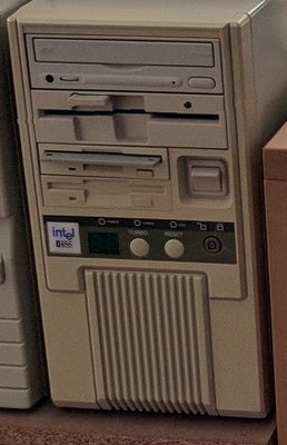 Old computer case -001.jpg