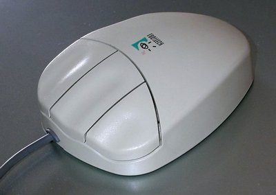 Logitech_3_buttons_mouse.jpeg