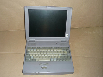 Screenshot_2020-09-03 Stary laptop Toshiba 300CDT.jpg