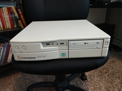 Gateway 2000 Sleeper New Front.jpg