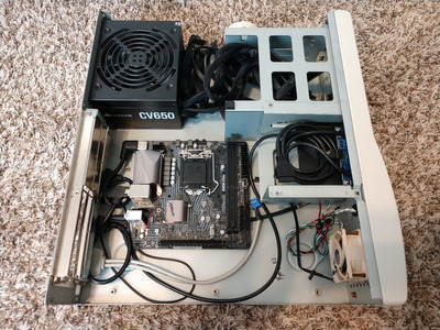 Gateway 2000 Sleeper Inside with MB.jpg