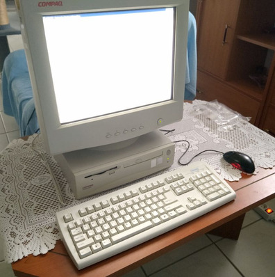 compaq.jpg