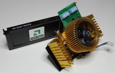 AMD Slot A 700 @ Goldfinger Device (02).jpg