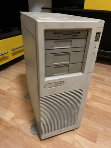Compaq ProSignia.JPEG