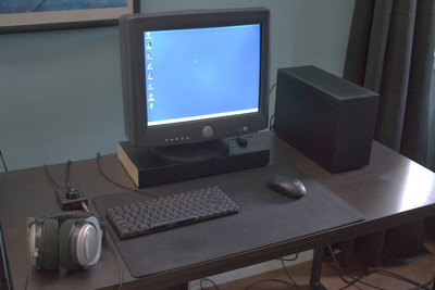 desk_setup.jpg