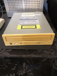 CDROM.JPG