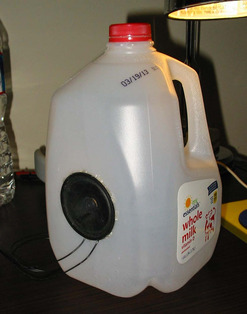 TIFI-style bottle speaker [rszd].jpg