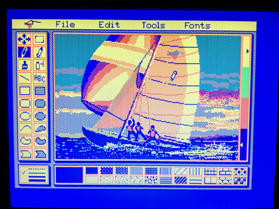 pcpaint_sailing_lcd.jpg