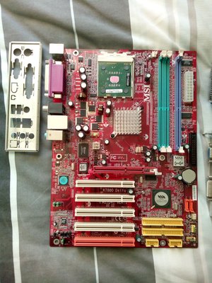 MSI KT880Delta.jpg