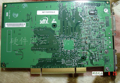 Voodoo4_4500_PCI_MAC_NFR_1.jpg