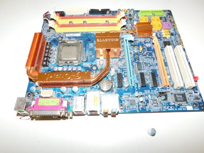 Broken Gigabyte 965P-DQ6 from Ebay.jpg