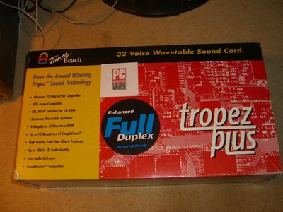 Turtle Beach Tropez Plus box frontside.JPG