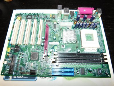 Epox EP-8K9A7I VIA KT400.jpg