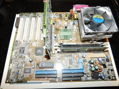 Asus A7V VIA KT133.jpg