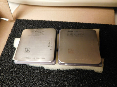 2x Opteron 244 Sledgehammer SH-CO.jpg