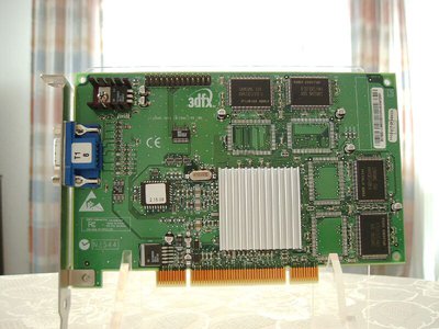 3dfx_voodoo3_2000pci_sgram_front_2.jpg