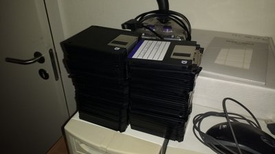 AmigaDisks-02.jpg