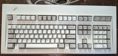 1988 IBM Model M - front.jpg