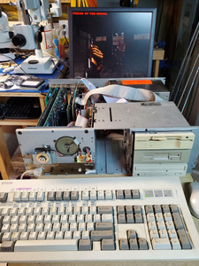 Epson Equity III+ running Doom.jpg