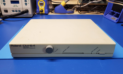 Roland CM-64 01.jpg
