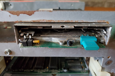 Tandy TL Disk Drive before.jpg