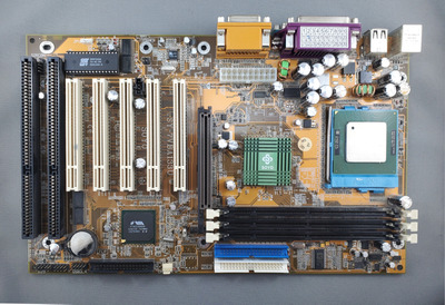 Soyo SY-7VBA133U motherboard.jpg