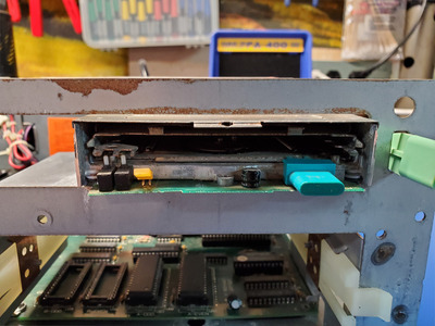 Tandy TL teardown 03.jpg