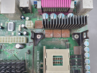 Advantech AIMB-742 motherboard - rust closeup.jpg
