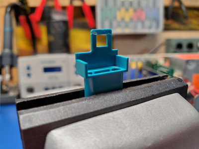 Tandy TL disk drive button.jpg