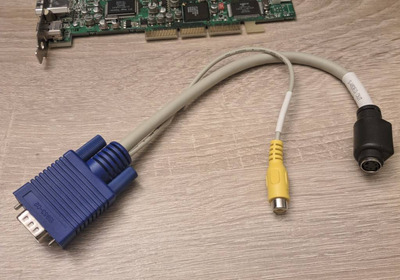 weird-vga-adapter.jpg