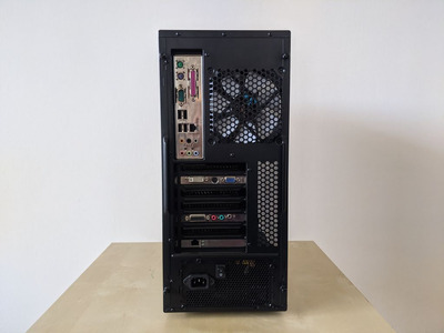 RetroPC_775_2.jpg