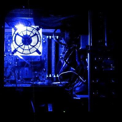AMD64 Rig Glowing Side.jpg