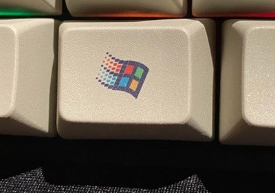 Windows 95 key.jpg