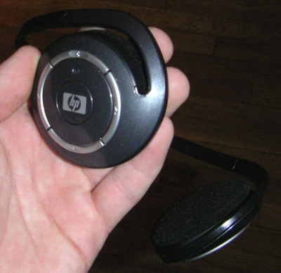 HP iPAQ Bluetooth Cans.jpg