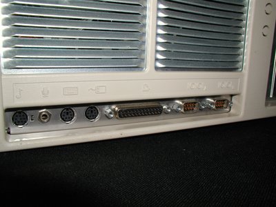 Compaq_Deskpro_rear-ports.jpg