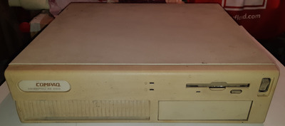 Compaq_Deskpro_XE_560.jpg