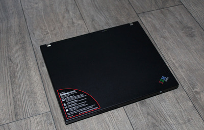 ThinkPad R60e 00.jpg