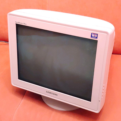 Samsung_SyncMaster_795DF.jpg
